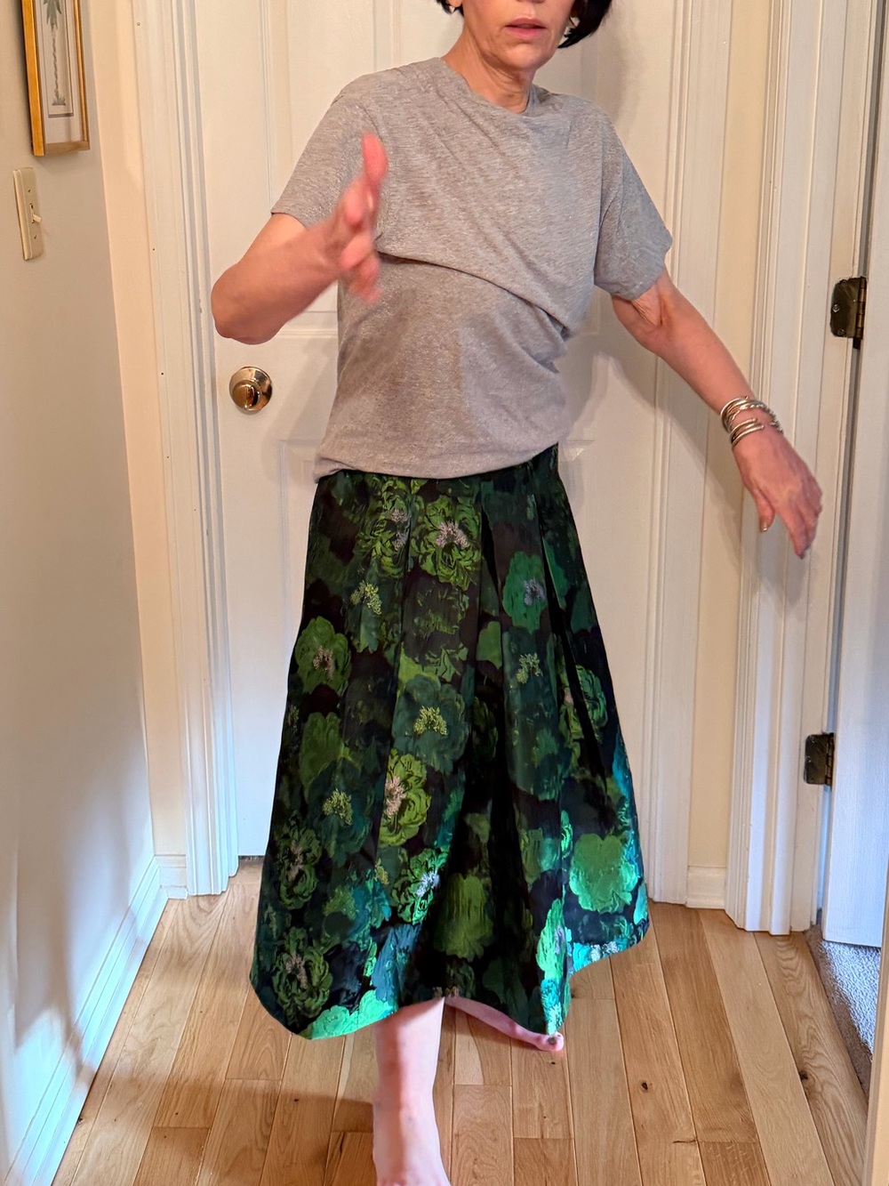 Green Floral Circle Skirt — Shimmering Emerald Patterned Skater